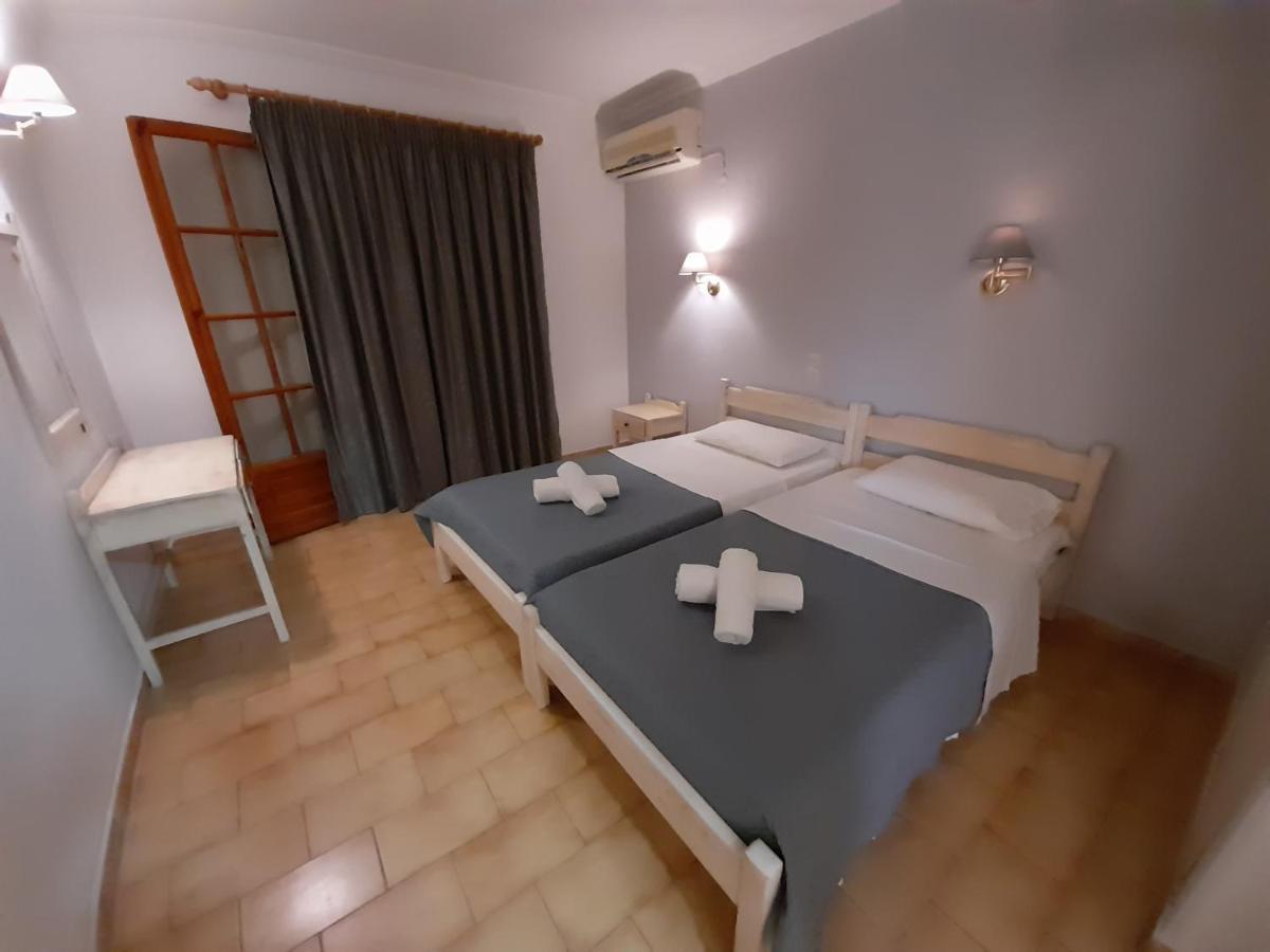 Aronda Apartments Дассия Экстерьер фото